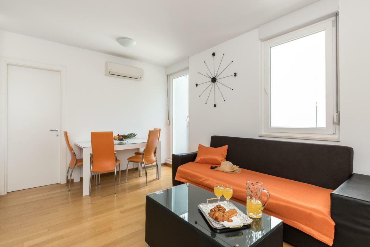 Apartment Marcela With Private Parking Split Luaran gambar
